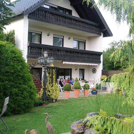 Haus Claudia Hotel Müllenbach Kültér fotó